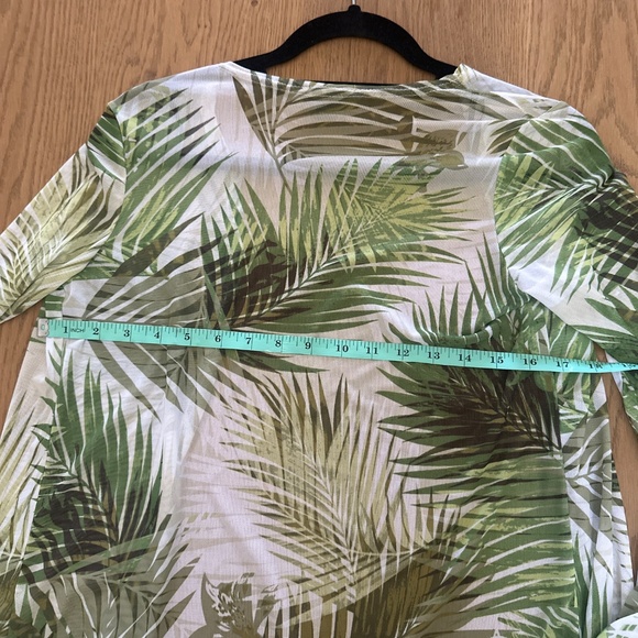 Forever 21 Beach Coverup - Picture 3 of 3